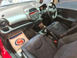 /photos/12494/bd48f170-3048-470c-8d31-b7d9cae55c36_i320x240.jpg